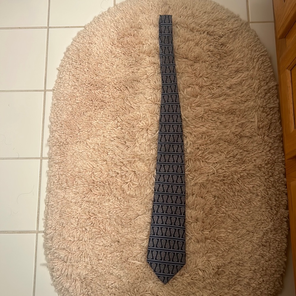Lacrosse tie